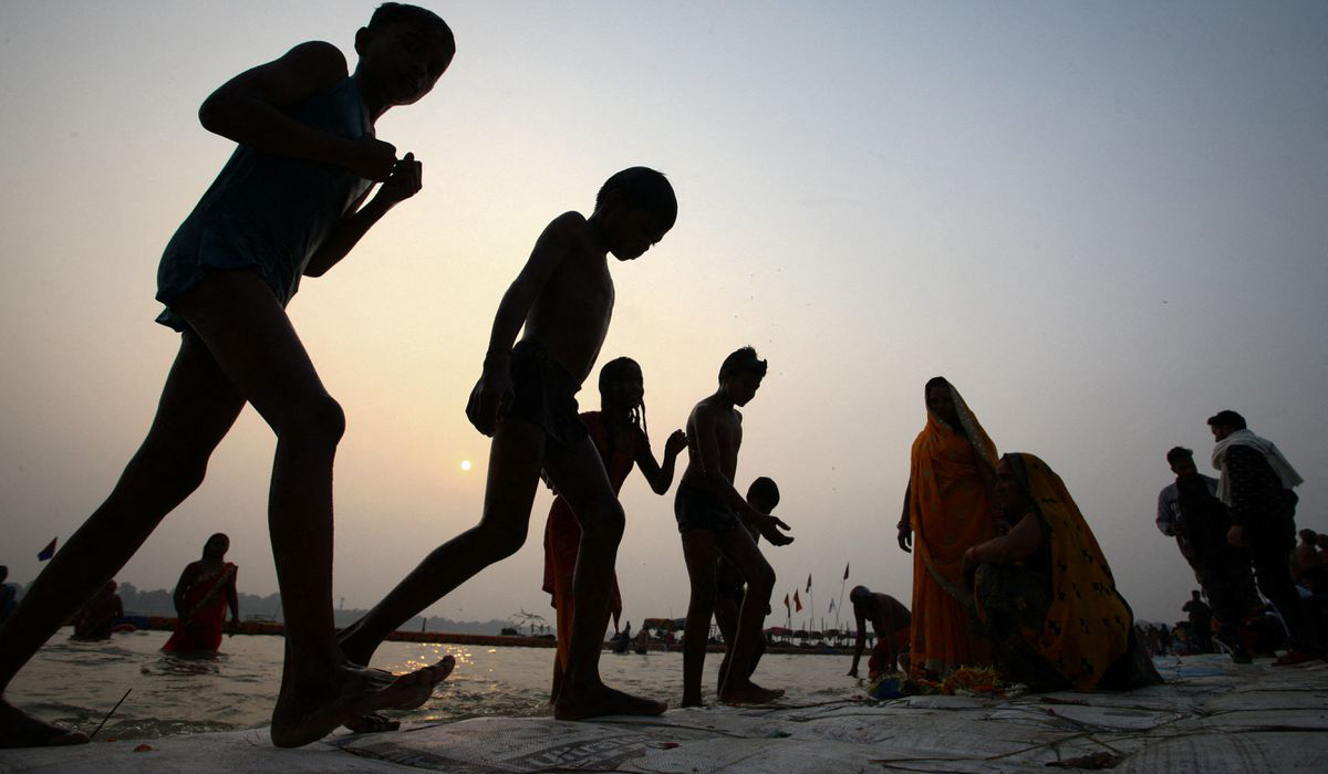 Hindu devotees